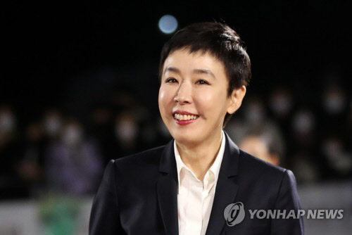 지난해 10월 열린 강릉국제영화제 개막식에 참석한 강수연. <연합뉴스>